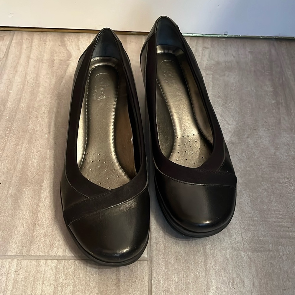 Easy Spirit Classic Black Loafers